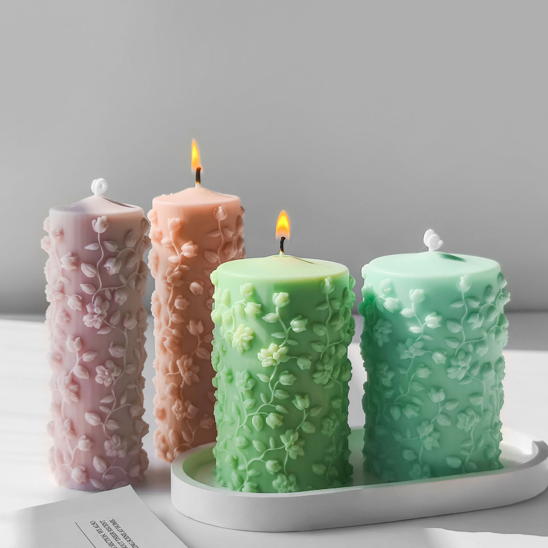 3D Cylinder Embossed Vines Mol - Candle Making Vinings recension och pris