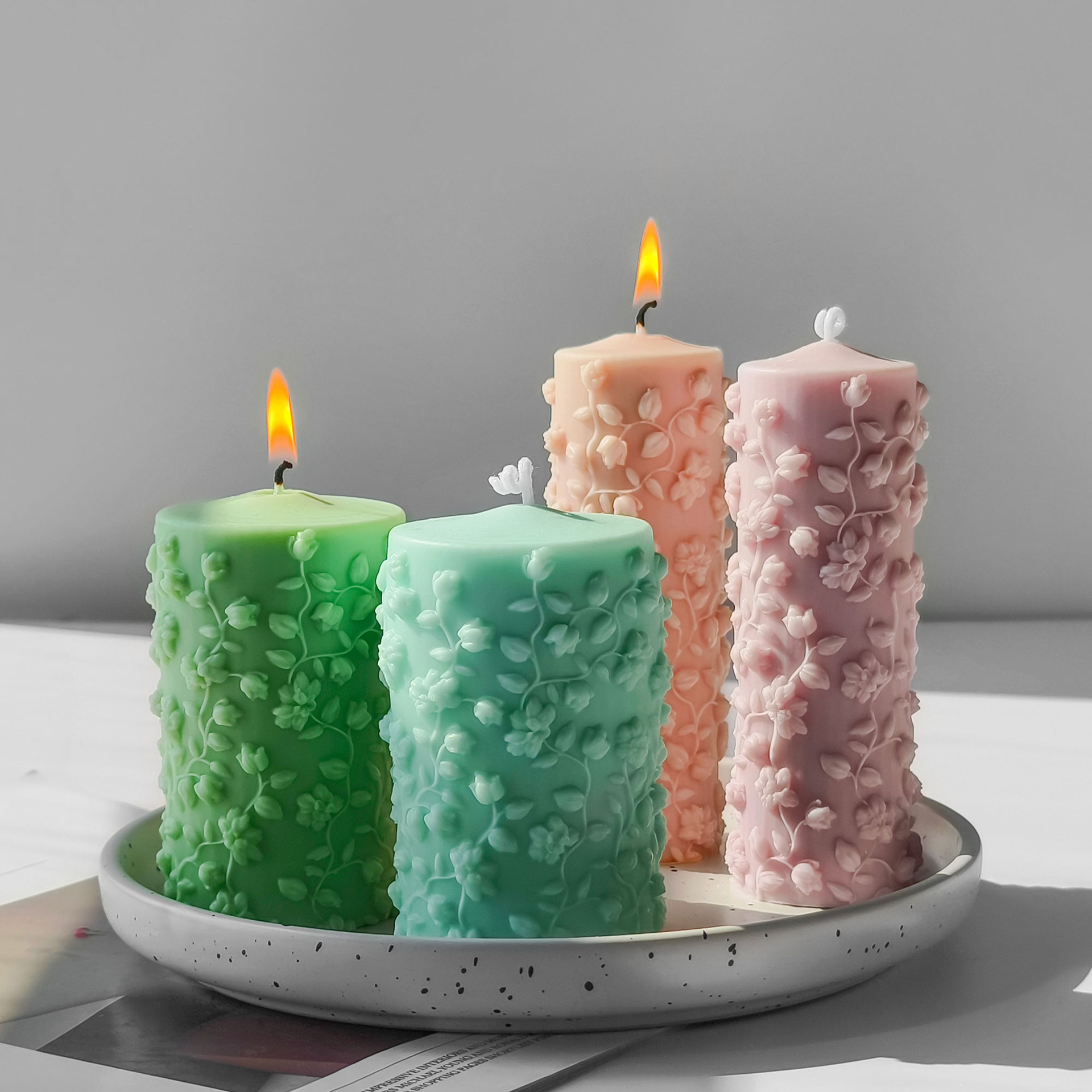 3D Cylinder Embossed Vines Mol - Candle Making Vinings recension och pris